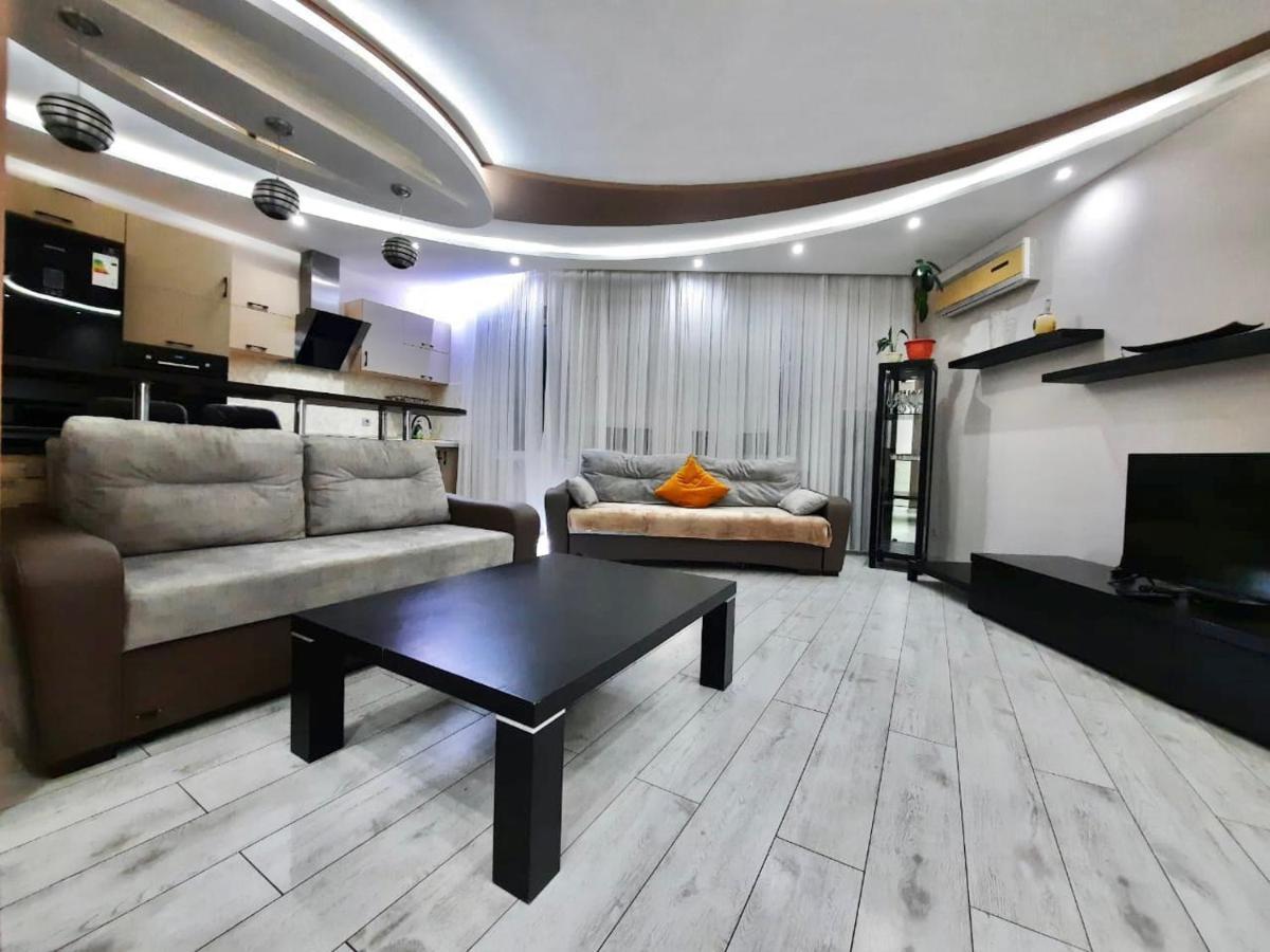 Жк Самал Де Люкс Apartment Almaty Luaran gambar